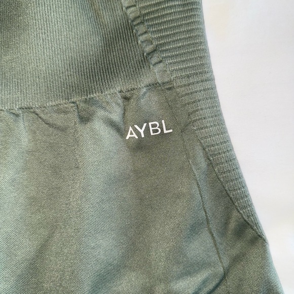 AYBL balance v2 seamless shorts olive green - Picture 2 of 10